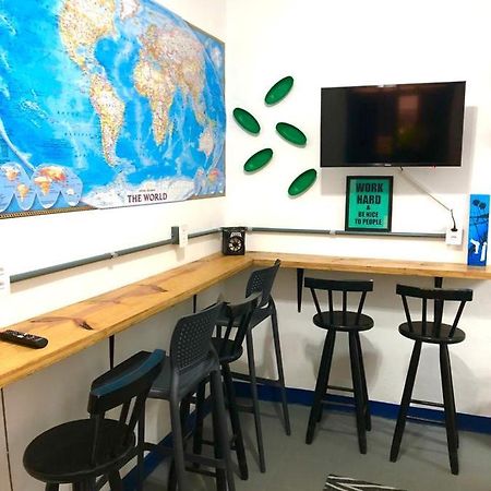 Vilarejo Hostel Pinheiros Guest House เซาเปาโล ภายนอก รูปภาพ
