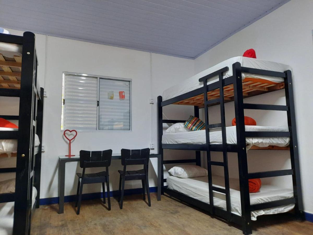 Vilarejo Hostel Pinheiros Guest House เซาเปาโล ภายนอก รูปภาพ